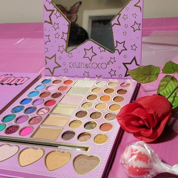 New Make up pallet - Picture 3 of 4